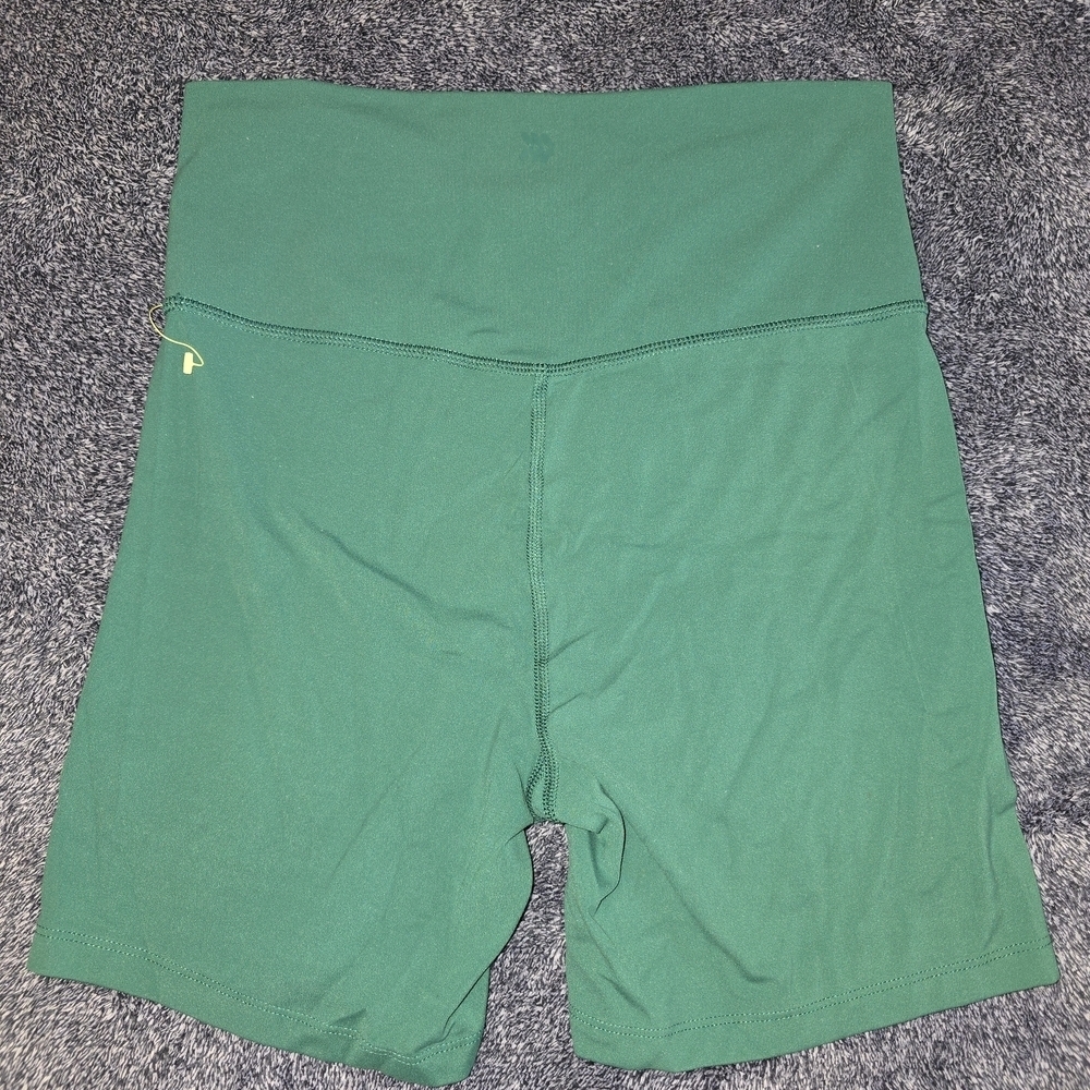 All in Motion Women's Green Bike Shorts - Picture 2 of 4